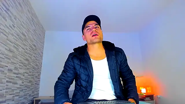 nicolas herrera online show from February 10, 1:14 am