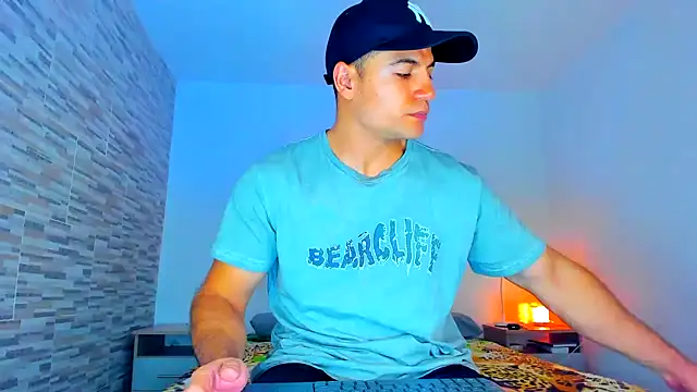 nicolas herrera online show from March 3, 1:49 am