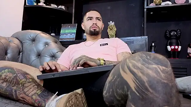 matteosantos online show from April 17, 11:46 am