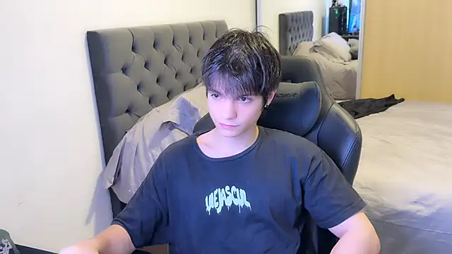 SasukeUhchiaa online show from March 14, 6:18 pm