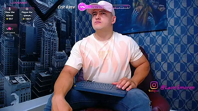Leonsmoron online show from May 16, 4:10 am