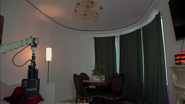 VIktorSecret online show from May 16, 2:37 pm
