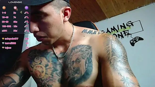 Snapshot of Adam_Hudsond chatting on January 26, 9:29 pm Adam Hudsond online show from January 26, 9:29 pm