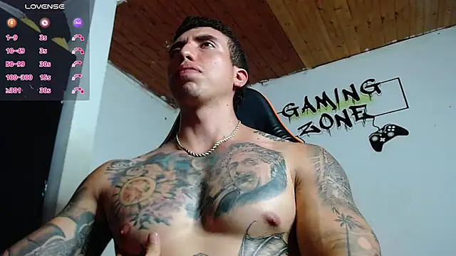 Snapshot of Adam_Hudsond chatting on February 26, 4:35 pm Adam Hudsond online show from February 26, 4:35 pm