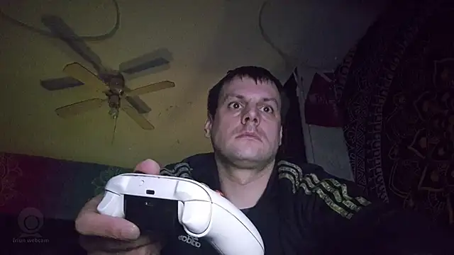 slankecrosdresser online show from April 4, 7:33 pm