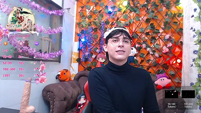 noahot08 online show from December 2, 7:36 pm