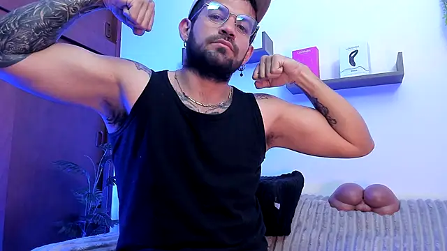 jonathan rivers online show from October 17, 8:02 pm