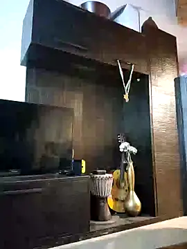 Snapshot of woww791 chatting on February 10, 7:17 pm woww791 online show from February 10, 7:17 pm