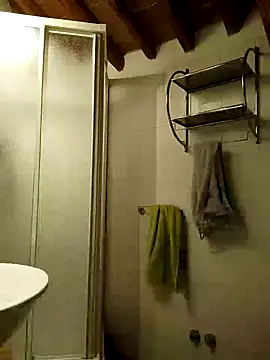Snapshot of woww791 chatting on February 1, 7:02 pm woww791 online show from February 1, 7:02 pm