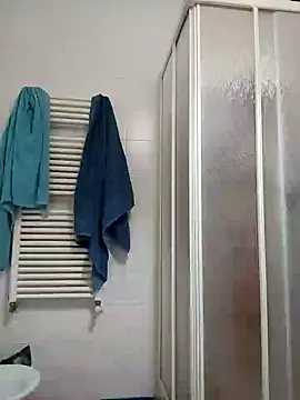 Snapshot of woww791 chatting on January 10, 7:21 pm woww791 online show from January 10, 7:21 pm