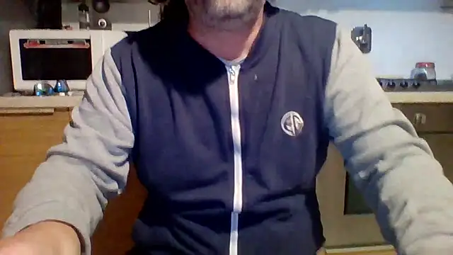 Snapshot of woww791 chatting on October 6, 3:49 pm woww791 online show from October 6, 3:49 pm