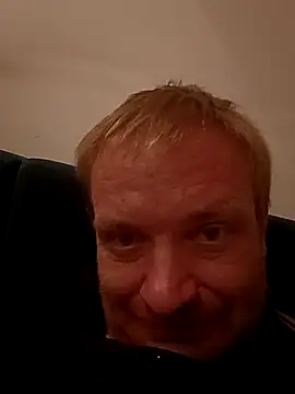 Snapshot of 82liska chatting on October 5, 10:03 pm 82liska online show from October 5, 10:03 pm