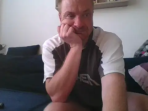 82liska online show from May 13, 5:43 pm