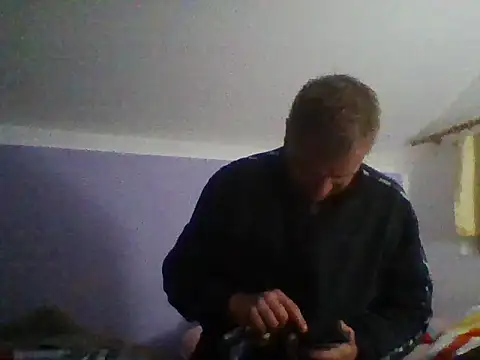 82liska online show from May 9, 2:34 am