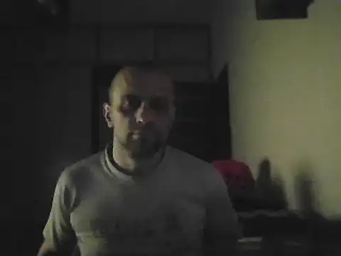 Snapshot of Roman0798 chatting on December 6, 12:56 am Roman0798 online show from December 6, 12:56 am