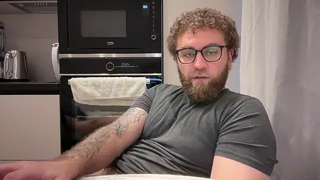 Bear bear  online show from June 30, 9:54 am