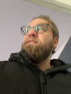 Bear bear  online show from April 25, 11:13 am