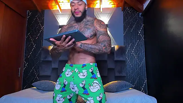 muscle man16 online show from December 6, 1:44 pm