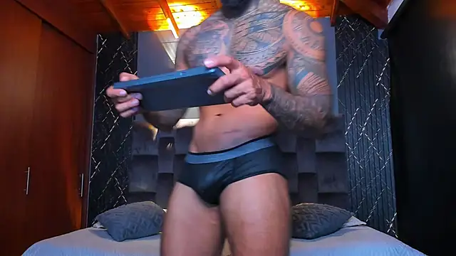 muscle man16 online show from December 17, 12:23 am