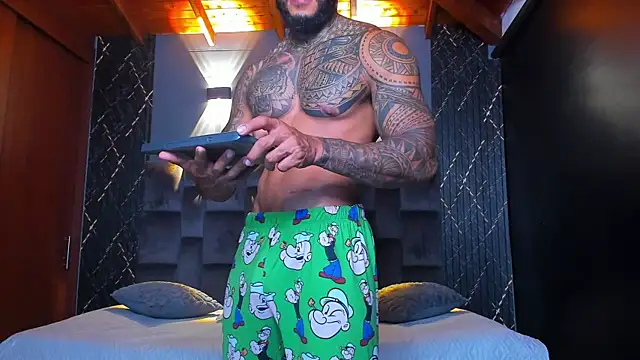 muscle man16 online show from December 13, 2:32 am