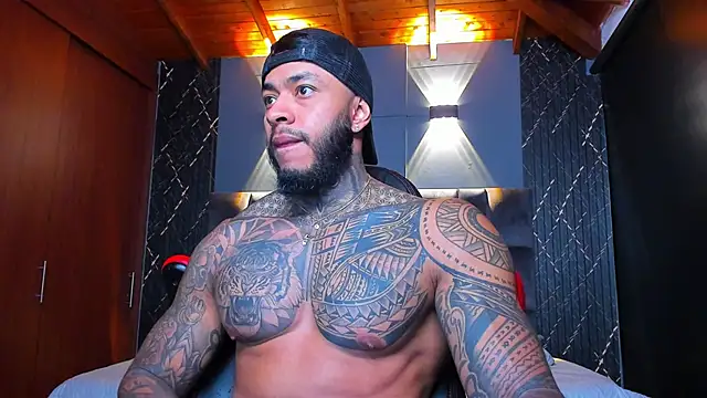 muscle man16 online show from January 19, 3:10 pm