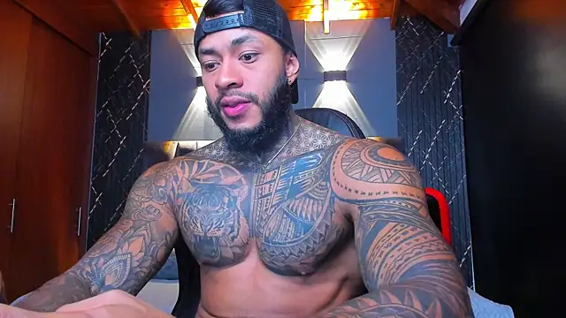 muscle man16 online show from December 4, 1:20 pm