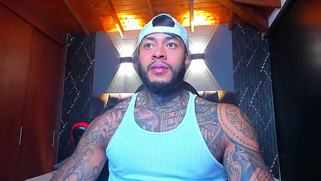 muscle man16 online show from December 4, 1:36 am
