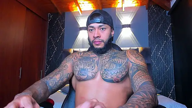 muscle man16 online show from December 9, 1:46 pm