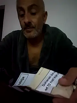 Snapshot of cuci45 chatting on September 17, 7:04 pm cuci45 online show from September 17, 7:04 pm
