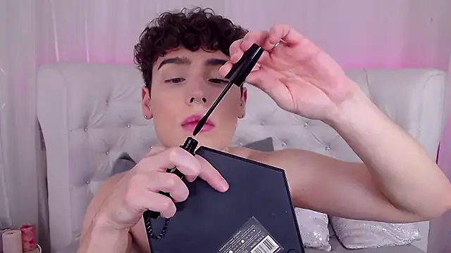 RobbyCharming online show from October 24, 3:41 am