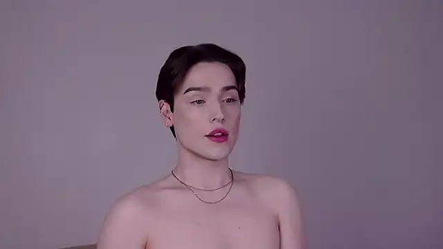 RobbyCharming online show from June 11, 7:39 am