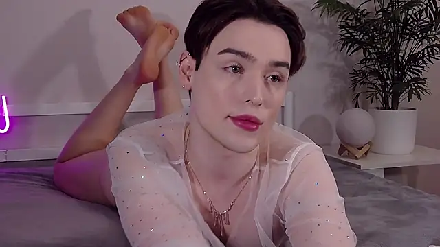 RobbyCharming online show from May 9, 5:30 am