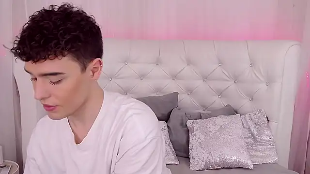 RobbyCharming online show from September 14, 3:52 am