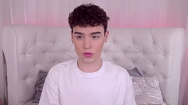 Snapshot of RobbyCharming chatting on September 26, 3:48 am RobbyCharming online show from September 26, 3:48 am