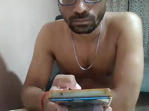 sexx4 online show from May 6, 9:59 pm