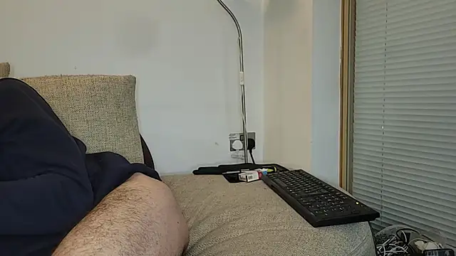 uk-bobbie-uk online show from September 24, 2:44 am