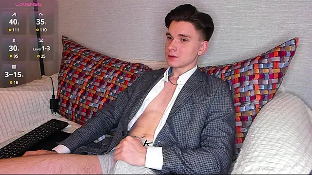 Snapshot of maxboy4 chatting on February 2, 6:42 pm maxboy4 online show from February 2, 6:42 pm