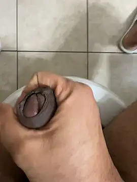 brownboylonghairy online show from March 7, 6:35 am