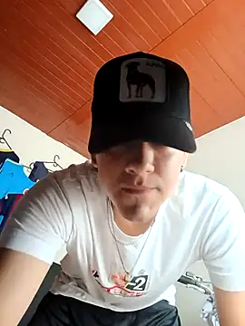 Snapshot of Triplex_Coolness chatting on September 14, 3:36 pm Triplex Coolness online show from September 14, 3:36 pm