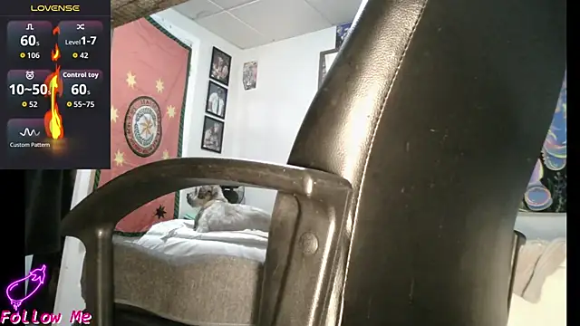 XxBobbyDigitalxX online show from April 3, 7:43 pm