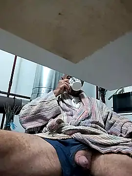 Halasatila online show from October 3, 4:50 am