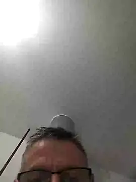 Halasatila online show from November 15, 6:15 am