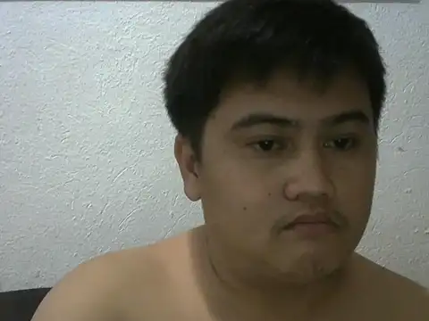 Yummy Tommy21 online show from February 26, 7:15 pm