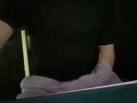 Hottie-James01 online show from March 6, 11:29 am