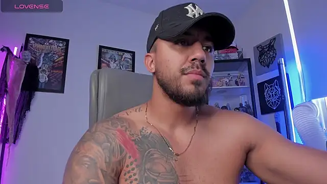 Snapshot of luck_spartans chatting on November 1, 6:56 pm luck spartans online show from November 1, 6:56 pm