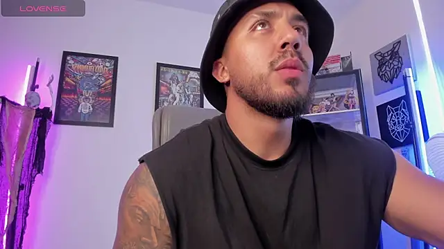 Snapshot of luck_spartans chatting on October 24, 7:48 pm luck spartans online show from October 24, 7:48 pm