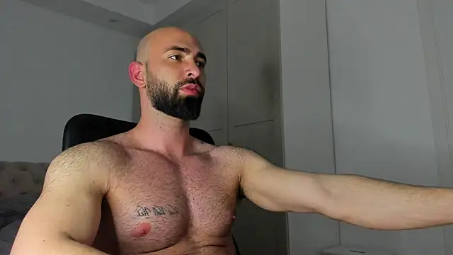 MichaelMasterss online show from April 21, 9:32 pm