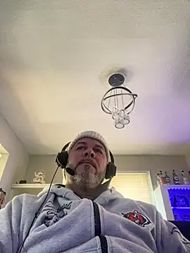 Cristian-Brayan online show from February 7, 6:13 pm