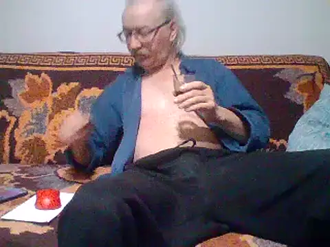 Snapshot of cumloverboyxx69 chatting on February 22, 5:12 am cumloverboyxx69 online show from February 22, 5:12 am
