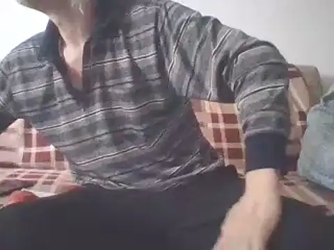Snapshot of cumloverboyxx69 chatting on March 16, 7:04 am cumloverboyxx69 online show from March 16, 7:04 am